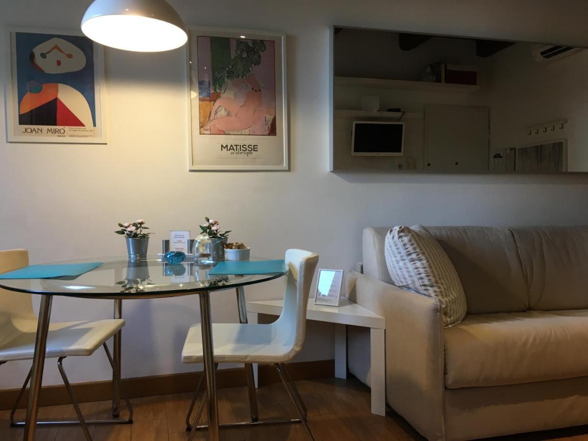River View Apartment Rom